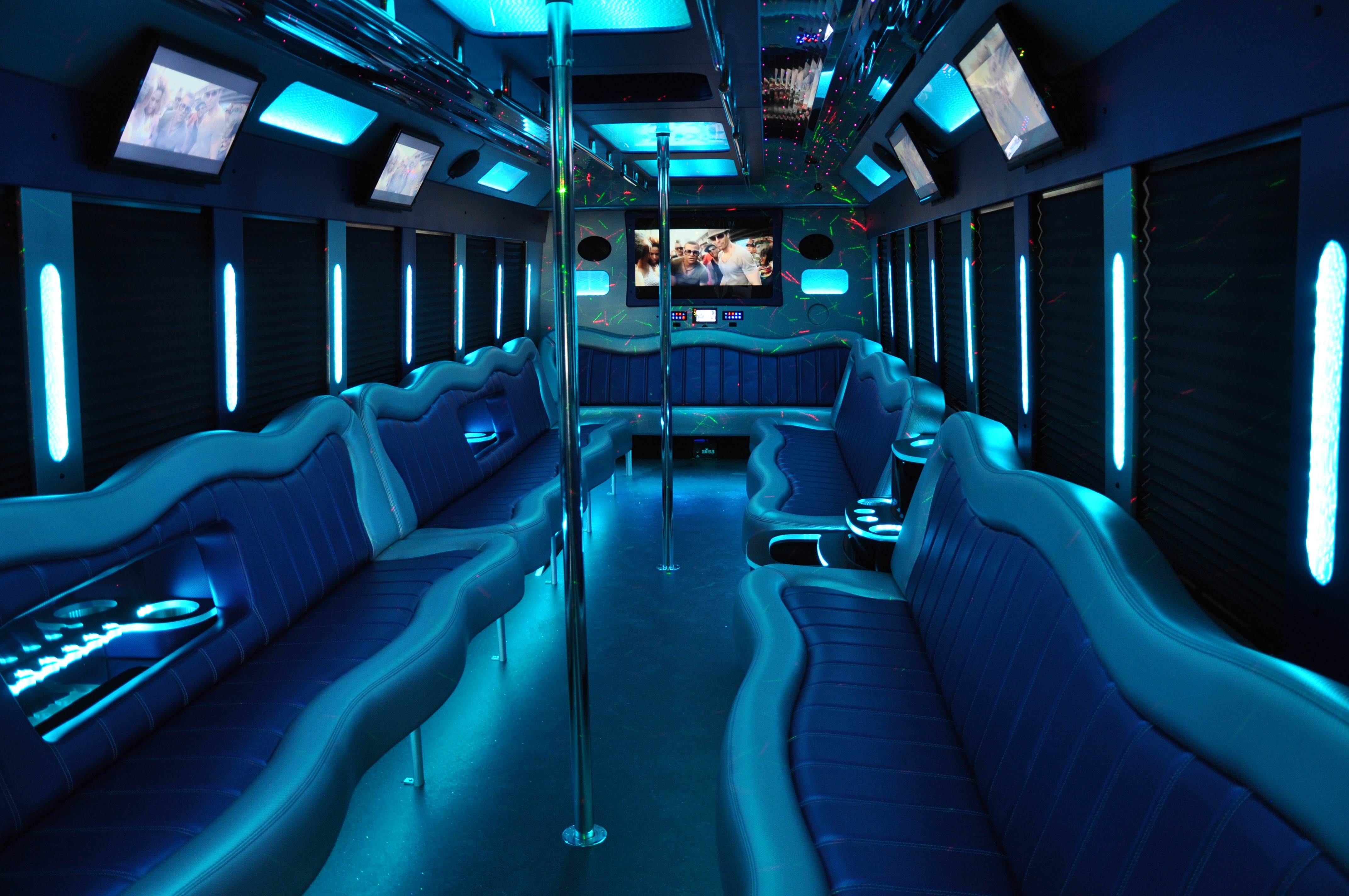 32LB Interior Blue Lights - Sam's Limousine & Transportation.